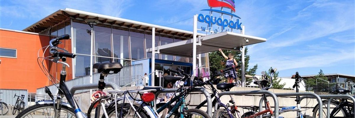 Wrocław: 37-latek próbował ukraść rower spod Aquaparku. Wcześniej 20 razy mu się udało