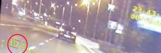 Wrocław: 23-latka chciała sprawdzić czy VW będzie szybsze od BMW. BMW… okazało się radiowozem