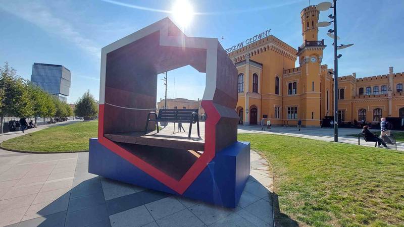Ławka-Polska we Wrocławiu / fot. Bartosz Senderek