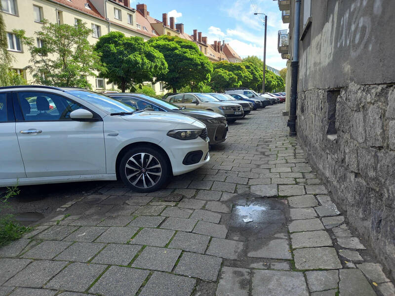 Parkowanie na ul. Nyskiej / fot. ZDiUM Wrocław
