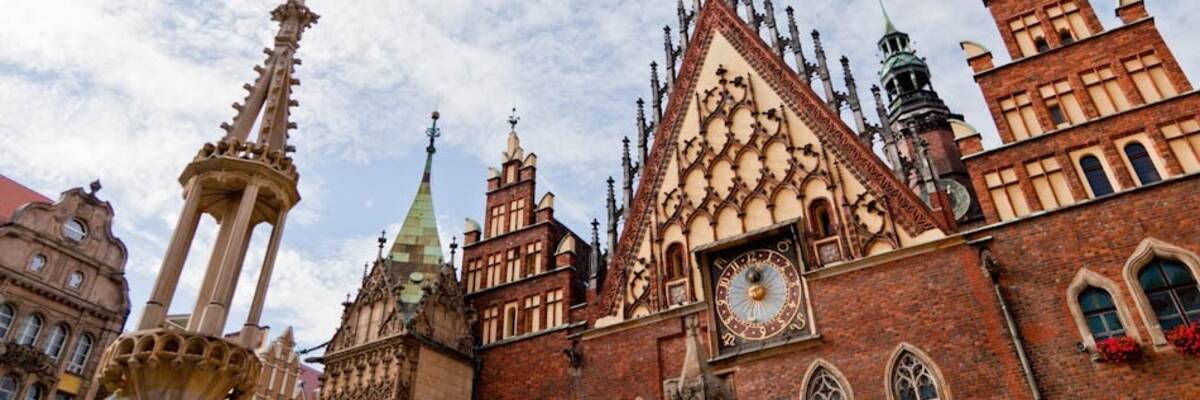 Budżet Wrocławia na 2023 rok zaprezentowany. Przed miastem czas oszczędności