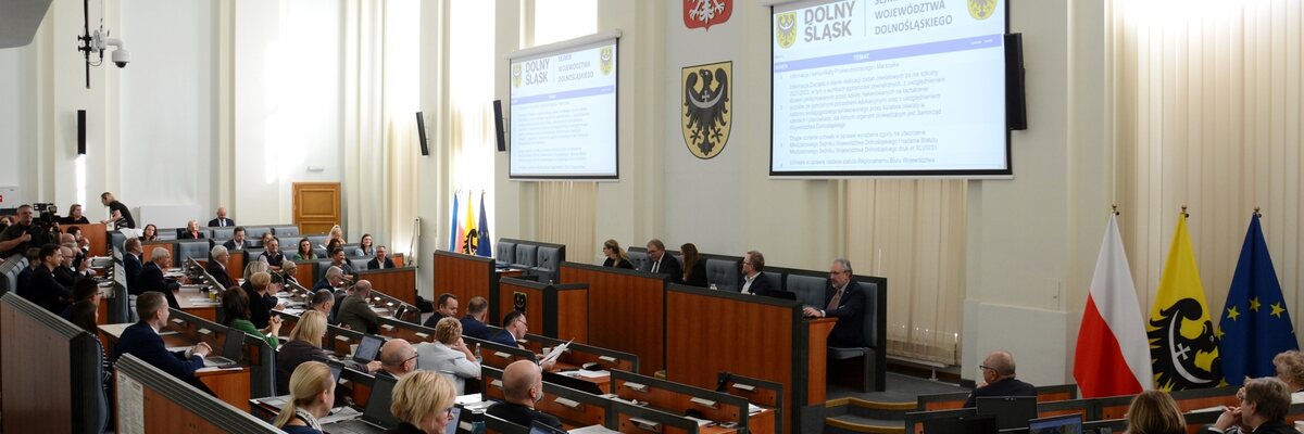 Sejmik Województwa Dolnośląskiego przyjął budżet na 2023 r.