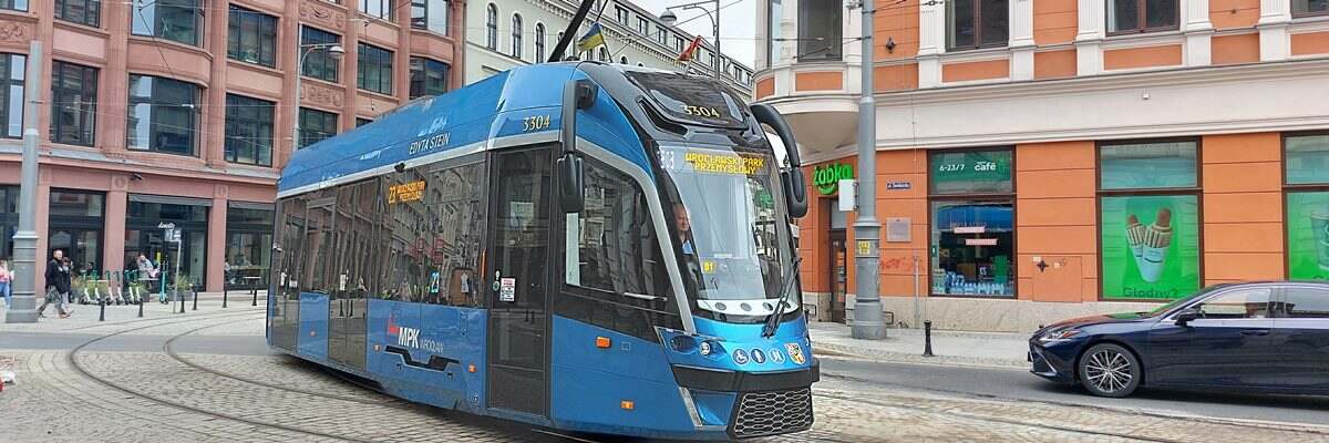 MPK w Sylwestra 2022/2023. Jak 31 grudnia kursują tramwaje i autobusy we Wrocławiu? [31.12.2022]