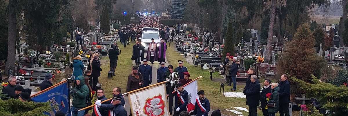 Wrocław pożegnał Krzysztofa Balawejdera. Na pogrzeb prezesa MPK przyszły tłumy [ZDJĘCIA]