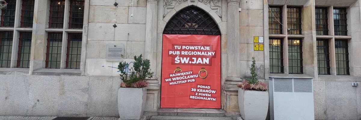 Wrocław: W miejscu zlikwidowanej Restauracji CK powstaje nowy pub z kuchnią słowiańską