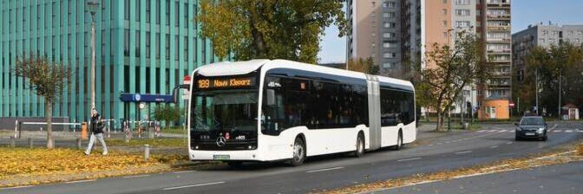 Elektryczny mercedes zostaje we Wrocławiu na dłużej