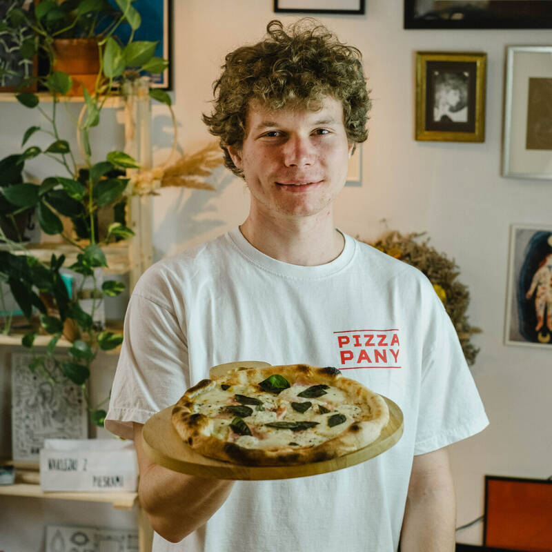 Pizza Pany: mini pizza (creme fraiche, mozzarella, pancetta, konfitura z figi)  / fot. Ola Kaszubowska