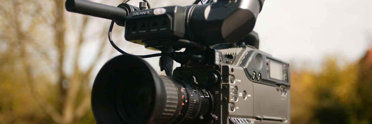 Reżyser „Ślepnąc od świateł” kręci nowy film we Wrocławiu. Wiemy, gdzie będą realizowane zdjęcia