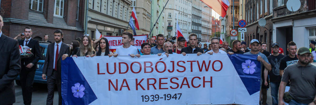 Przez Wrocław przeszedł marsz pamięci ofiar rzezi wołyńskiej [ZDJĘCIA]