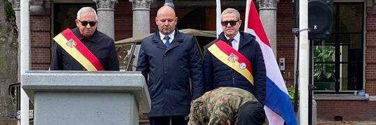 Wrocławscy radni miejski pojechali do Holandii, żeby oddać hołd gen. Maczkowi [ZDJĘCIA]
