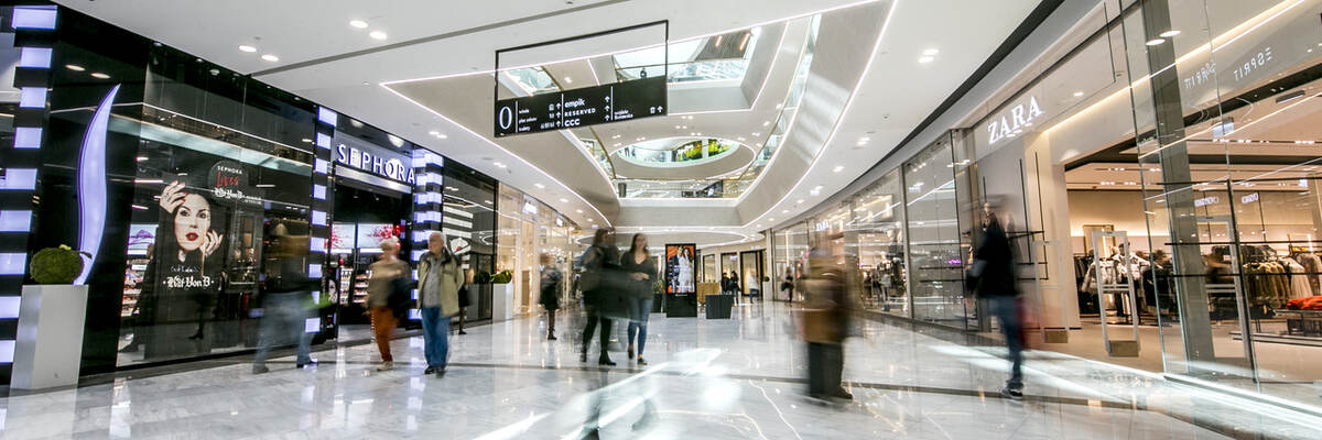 Wrocław: Duża galeria handlowa wprowadza „godziny ciszy”. Udostępni też klientom słuchawki i akcesoria antystresowe