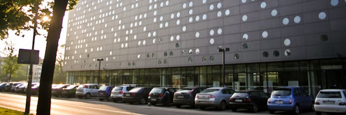 Nowa usługa Politechniki Wrocławskiej: Naukowcy prowadzą wykłady na zamówienie