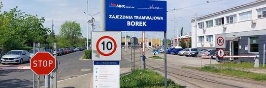 Wrocław: Burzliwe rozmowy MPK ze związkowcami. Przewoźnik porozumiał się z częścią protestujących