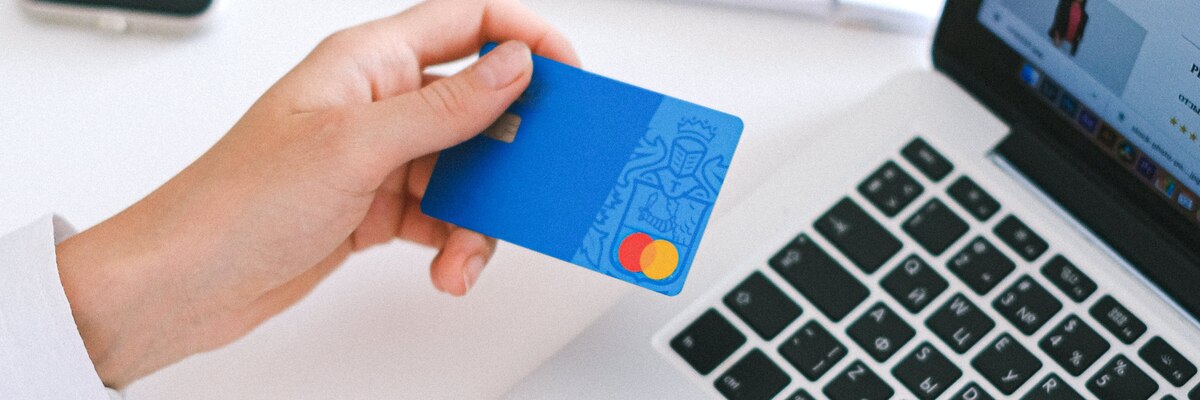 Wrocław: 38-latek znów zatrzymany za oszustwa „na bank”. Wypuścili go, okradł następnych ludzi