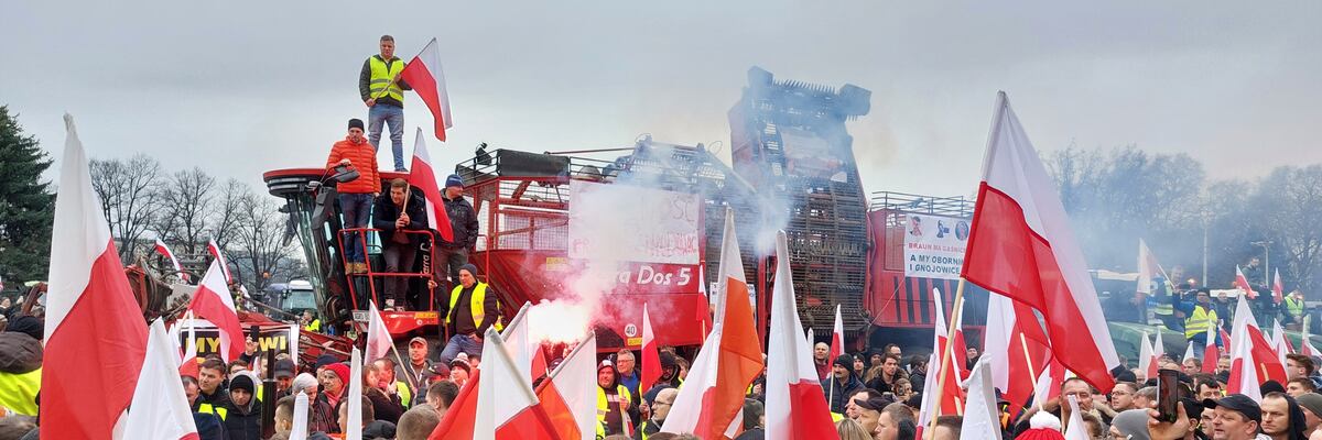Rolnicy znów protestują. Potężne korki na S5 pod Wrocławiem, a blokad ma być więcej