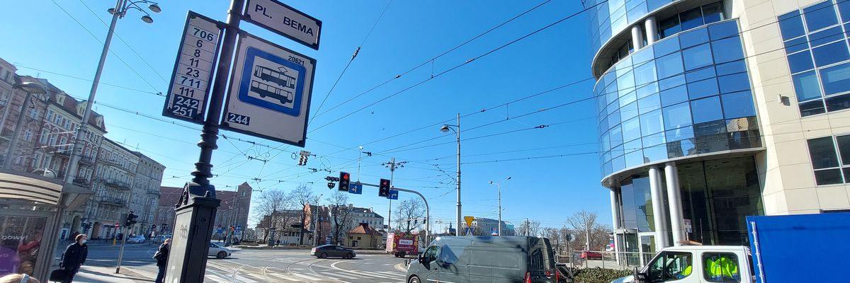 Wymiana zwrotnicy w centrum Wrocławia. Te linie MPK pojadą objazdem