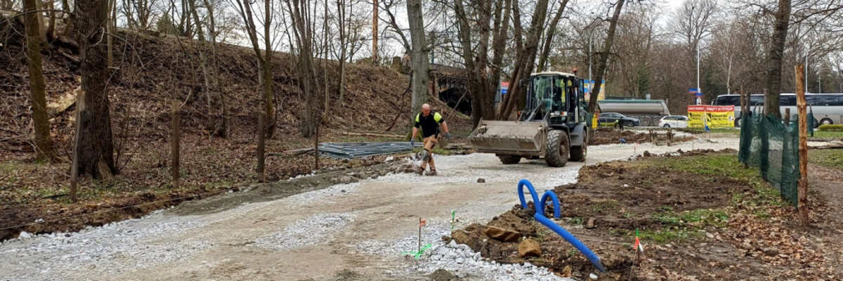 Budują kolejny odcinek Promenady Krzyckiej. Ma być gotowy w wakacje [ZDJĘCIA]