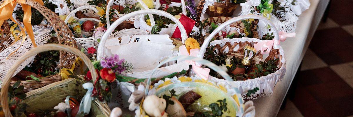Wrocław: Do której święcenie pokarmów w Wielką Sobotę? Sprawdziliśmy godziny, we wszystkich parafiach [LISTA, ADRESY]