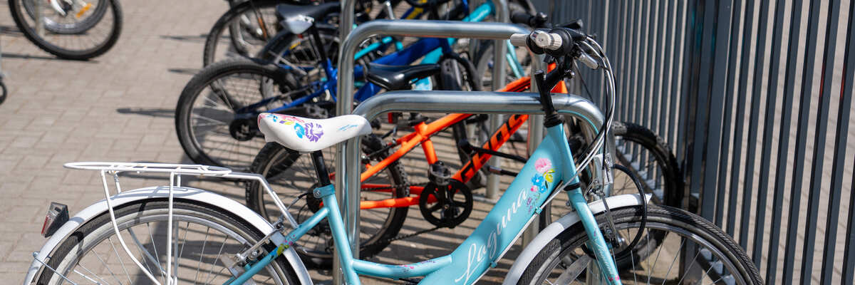 Wraca Rowerowy Maj. Na ulicach Wrocławia znów zaroi się od dzieci na rowerach i hulajnogach