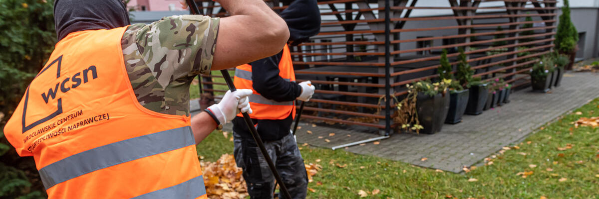Wrocław: Pierwszych 5 nieletnich odpracowuje wyroki sądów rodzinnych