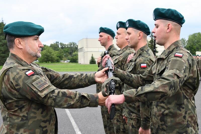 fot. 10 BRYGADA ŁĄCZNOŚCI