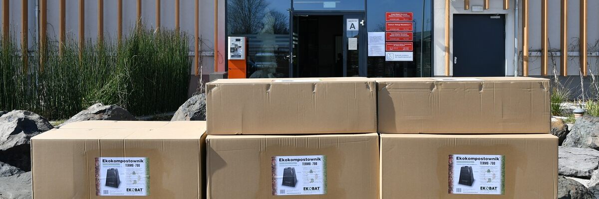 We Wrocławiu znów rozdają kompostowniki. Ci, którzy je zainstalują mogą liczyć na 10 zł zniżki opłaty za śmieci