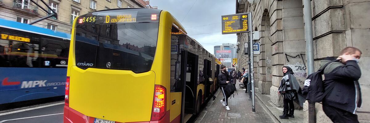 Spora zmiana na przystanku „Arkady (Capitol)”. Autobusy pojadą torowiskiem