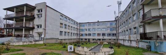 DPS z Karmelkowej przejdzie remont. W planach m.in. instalacja fotowoltaiki [ZDJĘCIA]