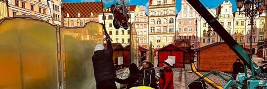 Fontanna na Rynku ma nowe szyby [ZDJĘCIA]