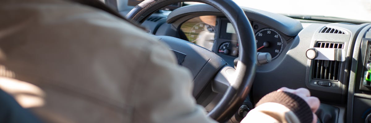 73-latek z problemami z pamięcią wziął samochód i odjechał