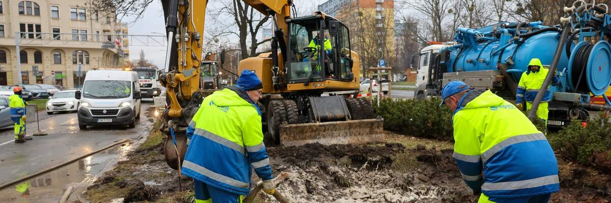 Wrocław: Awaria na Zaporoskiej. Pracownicy wodociągów będą ją naprawiać także w Wigilię