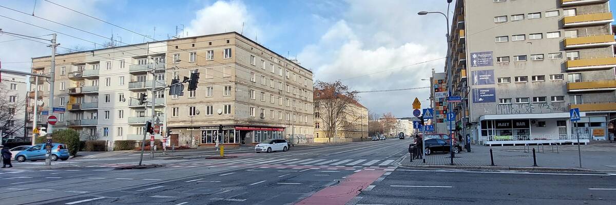 Na Kołłątaja wraca buspas. Środkowy pas dla autobusów już od soboty