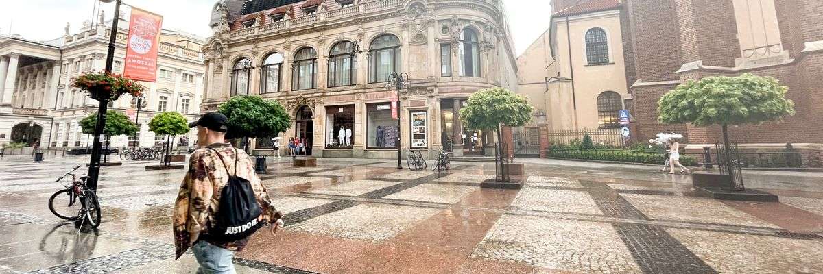Synoptycy ostrzegają Wrocław przed burzami z gradem. Ma się zacząć jeszcze dziś