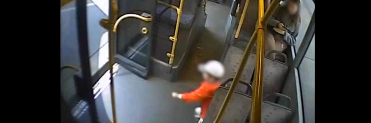 Wrocław: 4-latek samotnie jeździł autobusem MPK. Interweniował kierowca [ZDJĘCIA]