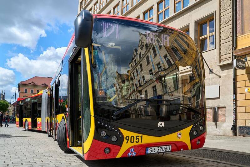 Autobus SOR w malowaniu Wrocławia / fot. UM Wrocławia