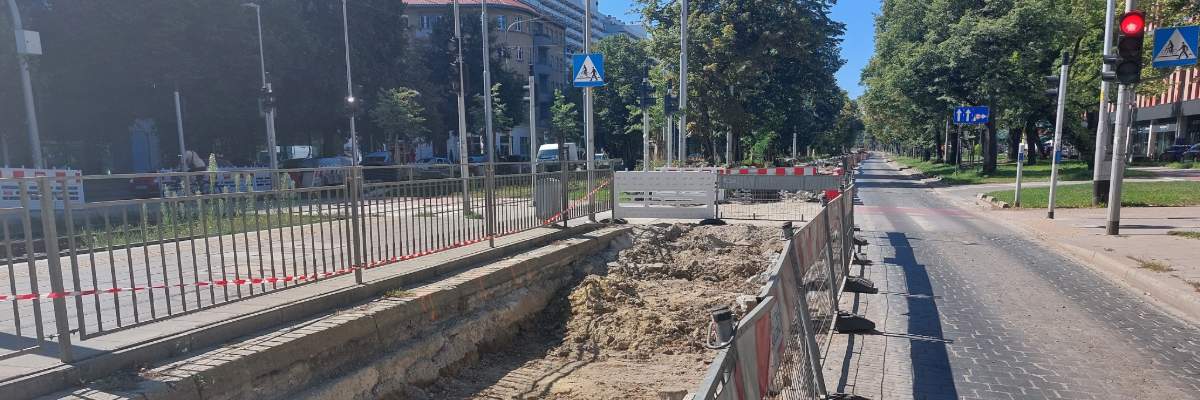 Sprawdzamy, jak idą prace na Powstańców Śląskich [ZDJĘCIA]