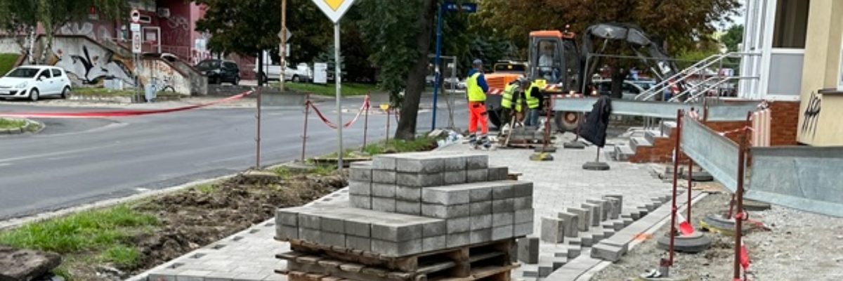 Nowy chodnik na Nowym Dworze. Remont już ruszył!