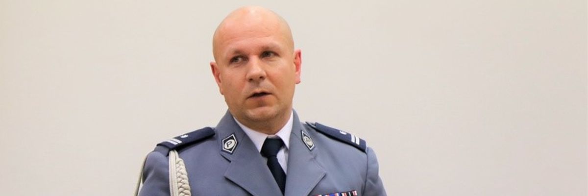 Wrocławska policja ma nowego komendanta. Poprzedni pożegnał się z mundurem [ZDJĘCIA]