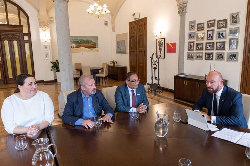 Spotkanie prezydenta Jacka Sutryka i dr Rasheda Mustafy Sarwary / fot. UM Wrocławia