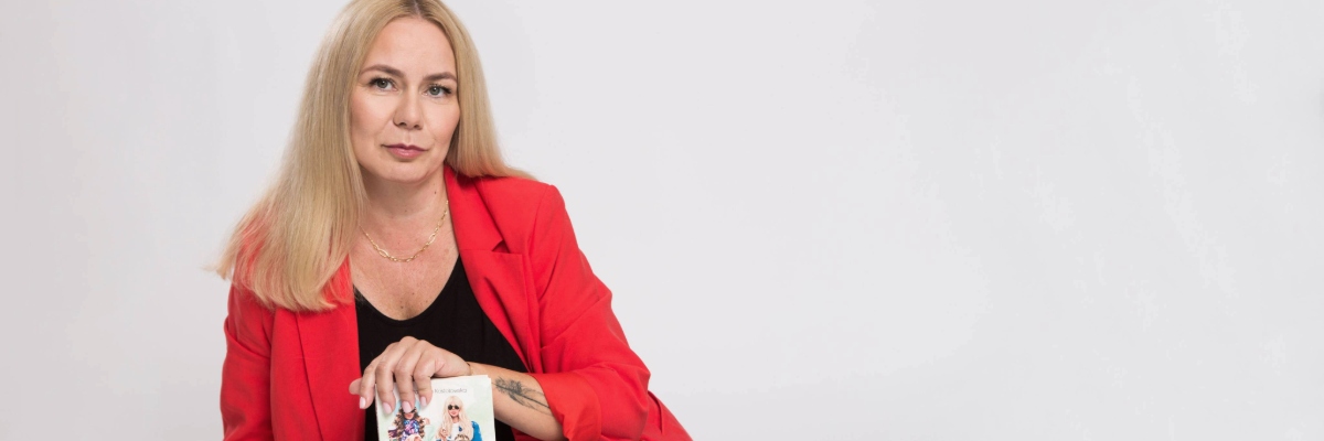 Cztery przyjaciółki i milion emocji. Katarzyna Kostołowska o „CZTERDZIESTU powodach do radości” [WYWIAD]