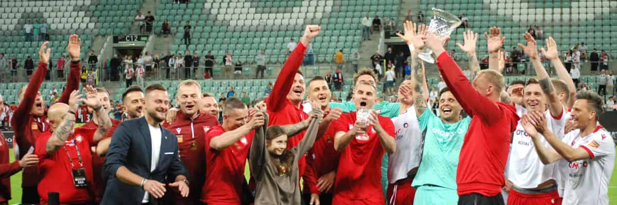Portal Weszło: uczestnicy meczu legend we Wrocławiu wciąż czekają na wynagrodzenia