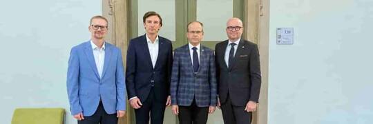 Wrocław stawia na polskie technologie językowe. Asystent AI pomoże w urzędowych sprawach