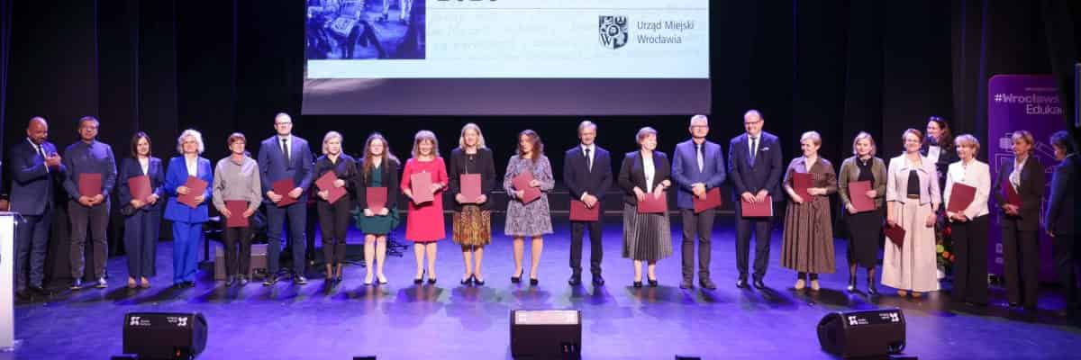 Pasja, profesjonalizm i serce do edukacji. Wrocław nagradza wyjątkowych nauczycieli i dyrektorów